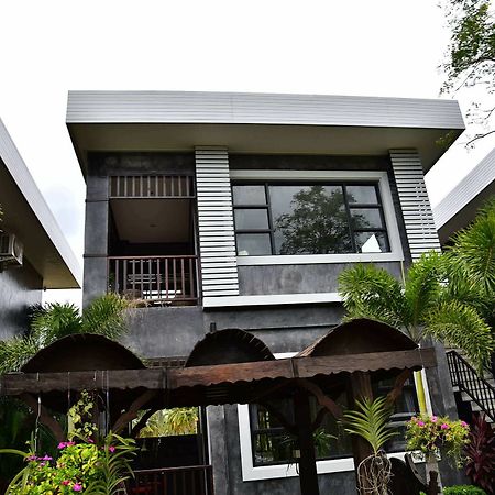 Parknampran Foxtail Beach Resort Пран Бури Екстериор снимка