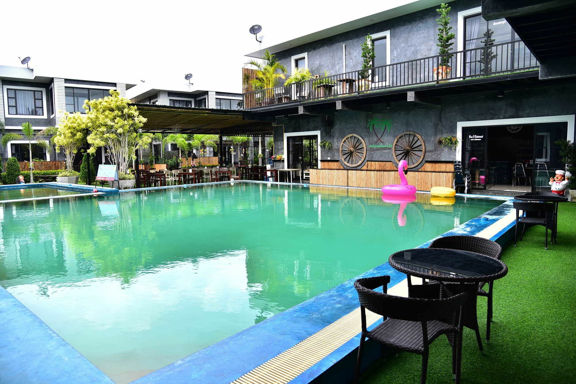 Parknampran Foxtail Beach Resort Пран Бури Екстериор снимка